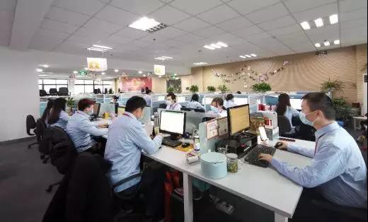 不斷糧、捐物資、伸援手  奶粉行業齊心打響疫情反擊戰